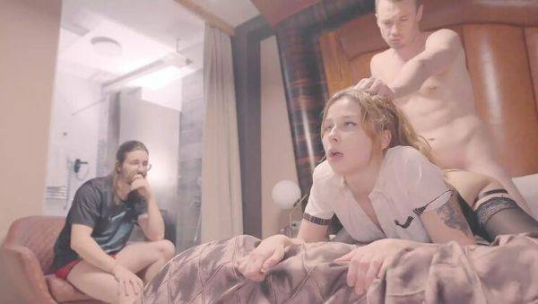 Curvy Hotwife Fucks Stranger While Hubby Watches - Amateur Blonde Teen Cowgirl - xxxfiles.com on freevids.org