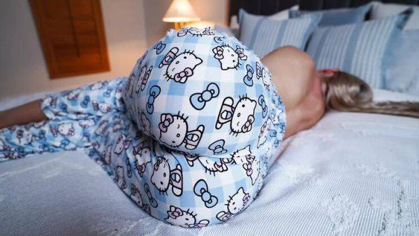 Step Mom Wakes Up to Step Son's Hard Cock - Hot MILF Gets Quick Orgasm - xxxfiles.com - Usa on freevids.org