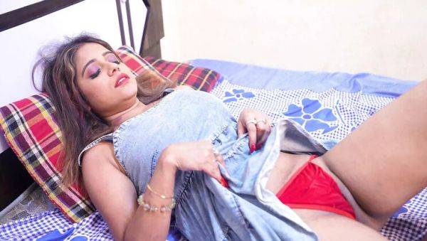 Hot Indian Teacher Gives Kamasutra Lesson - Big Tits & Doggy Style - veryfreeporn.com - India on freevids.org