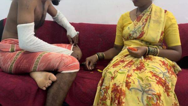 Hot Tamil Aunty Mary V Dirty Talk & Big Cock Fuck - Indian Desi Sex - veryfreeporn.com - India on freevids.org