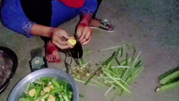 Deshi Bhabhi Tasneem Gets Fucked Hard in Outdoor Doggy Style - HD Desi Sex - veryfreeporn.com - India on freevids.org