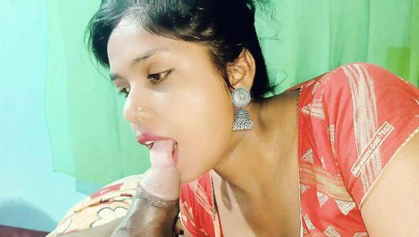 Desi Bhabhi Somausha Sucks Big Dick and Swallows Cum - Indian Village Sex - porntry.com - India on freevids.org