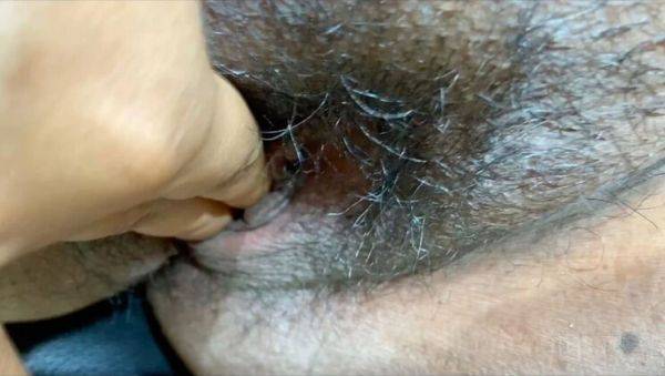Hot Mallu Wife Fingering Her Wet Pussy in Trial Room - Kerala Desi Aunty Masturbation - porntry.com - India on freevids.org