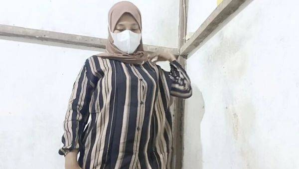 Horny Indonesian Teacher Rania Masturbates with Big Natural Tits - porntry.com - Indonesia on freevids.org