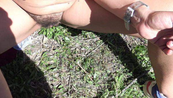 Stepmom Susan Pissing Outdoor - Hairy MILF Pees on Beach Voyeur Runs Away - veryfreeporn.com - Germany on freevids.org