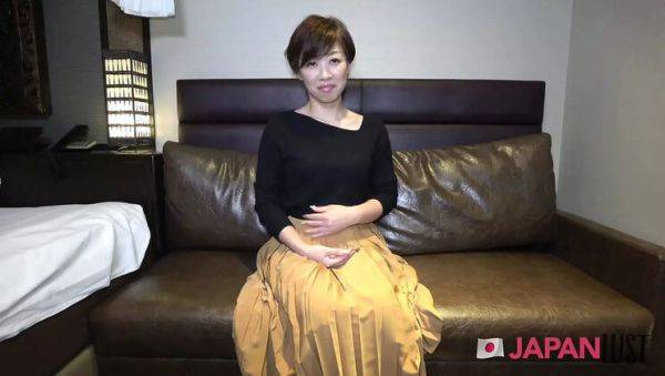 Hot Japanese MILF Mihoko Nakamori Creampied in Interview - Petite, Horny & Uncensored - veryfreeporn.com - Japan on freevids.org