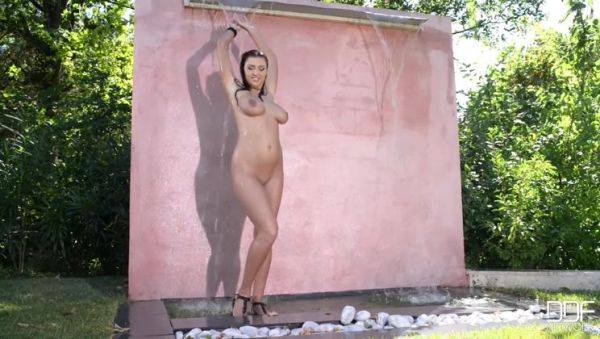 Knockout Heaven - veryfreeporn.com - Poland on freevids.org