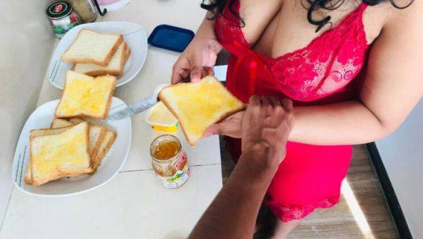 Hot Indian Wife Cheats with Delivery Boy While Husband is Away - Desi Couple Fuck in Hotel Room - xxxfiles.com - India - Sri Lanka on freevids.org