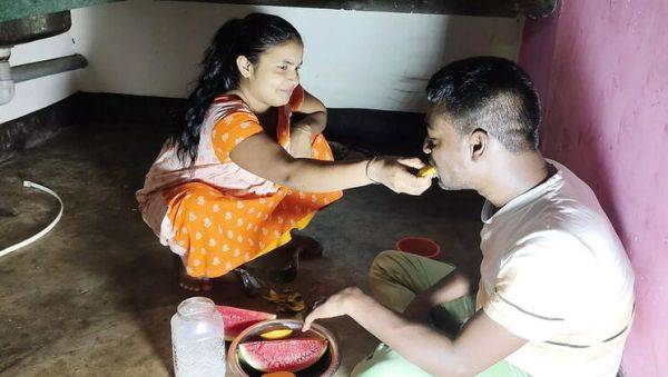 Hot Village Bhabhi Kitchen Sex with Stranger - Desi Homemade XXX - xxxfiles.com - India on freevids.org