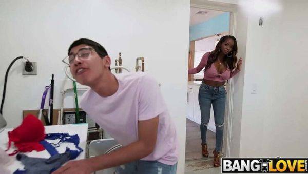 Naomi Foxxx Gets Creampied By Her Horny Stepson - Blowjob & Hardcore Action - xxxfiles.com on freevids.org