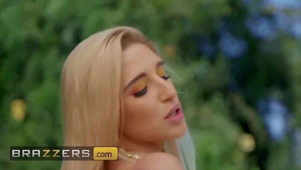 Abella Danger Gets Her Big Wet Butts Fucked Hard Poolside - Anal & Interracial Action - xxxfiles.com on freevids.org