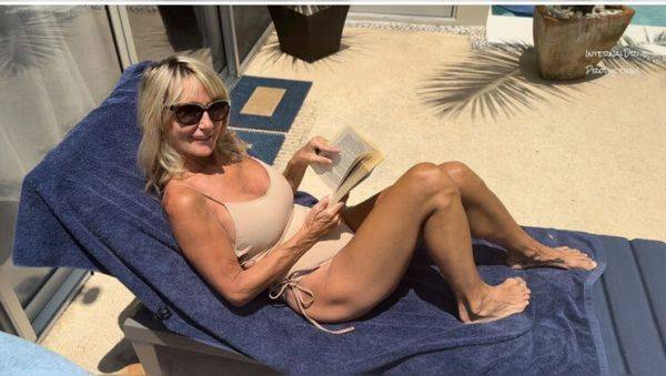 Hot Amateur MILF Sucks and Fucks Her Biggest Fan - Creampie Finish! - veryfreeporn.com - Usa on freevids.org