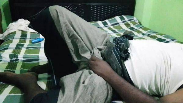 Hot Desi Sister-In-Law Sucks & Fucks Brother-In-Law While Hubby's Away - Nura443 - veryfreeporn.com - India on freevids.org