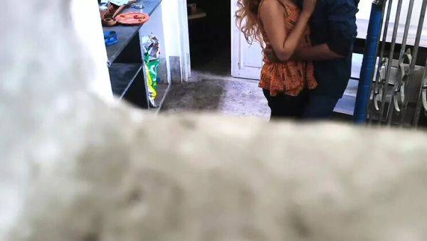 Desi Office Boss Fucks Young Indian Girl in Viral Doggy Style Sex Video - Fantacycutting - veryfreeporn.com - India on freevids.org