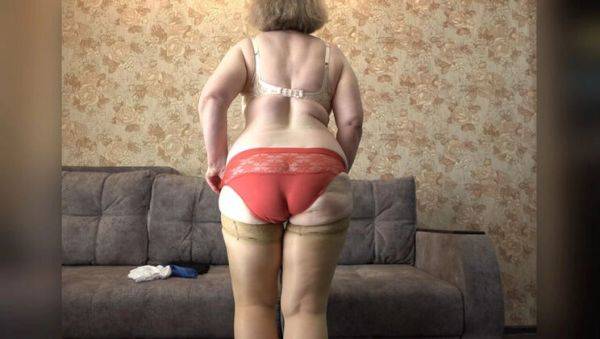 Busty MILF with huge natural tits shakes big ass in sexy lingerie - PAWG amateur homemade - veryfreeporn.com on freevids.org