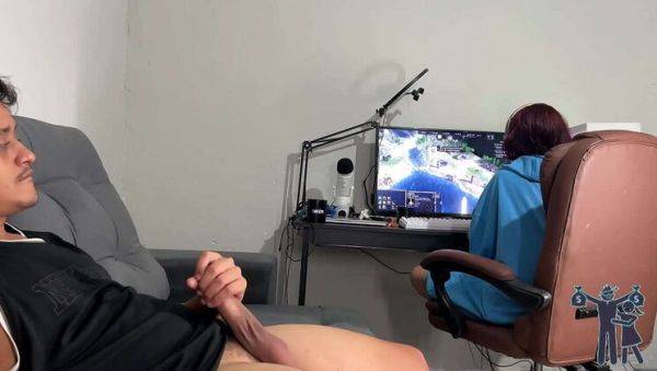 Hot MILF Catches Me Jerking Off & Gives Surprising Blowjob - Amateur Latina Brunette - porntry.com on freevids.org