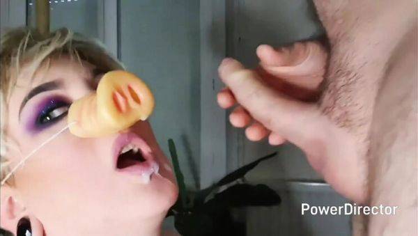 Chubby Blonde MILF Amy Leaf Takes Cum Facial & Swallows Load - veryfreeporn.com - France on freevids.org