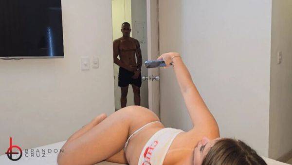 BBC Stepdad Sneaks to Fuck Petite Stepdaughter While Wife is Away - Brandon Cruz & Ema Ribeiro - veryfreeporn.com - Colombia on freevids.org