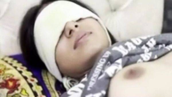 Hot Indian babe strips naked - tight pussy & perfect body - veryfreeporn.com - India on freevids.org