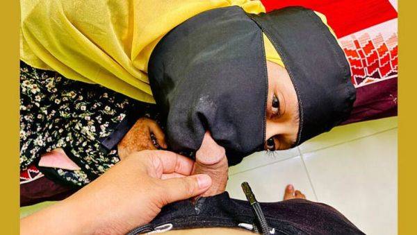 Desi Aunty Makes My Cock Hard - Hot Homemade Sex with Step Mom - xxxfiles.com - India - Japan on freevids.org