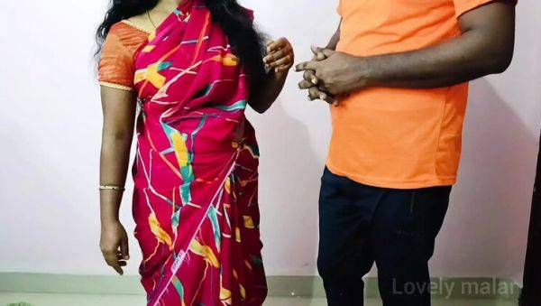 Hot Mallu Aunty Lovely Malar Licking Sweet Pussy - Tamil Desi Housewife Cheating - porntry.com - India on freevids.org