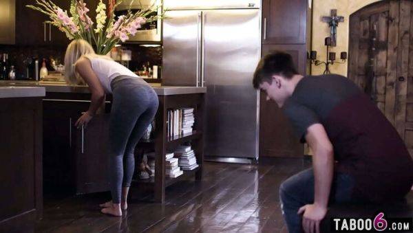 Petite MILF Mona Wales seduces stepson with her big ass and takes his anal pounding - veryfreeporn.com on freevids.org