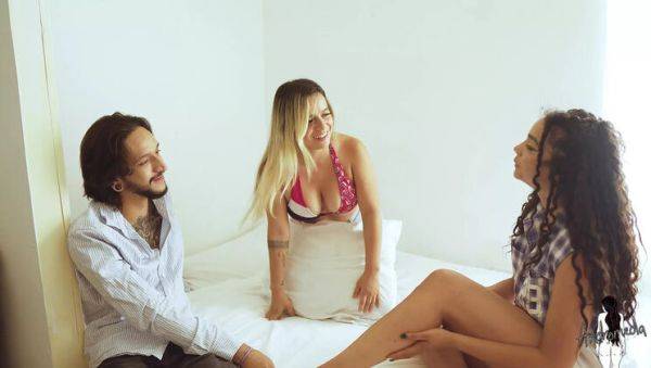 Hot Latina BFF Cheats with Big Dick - Amateur 4K Fuck & Blowjob - xxxfiles.com on freevids.org