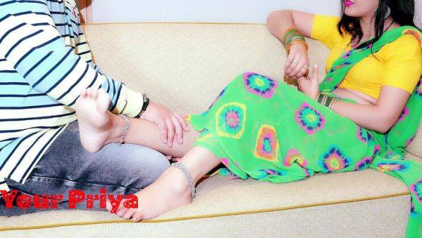 Desi MILF Priya's Tight Ass Fucked Hard in Hindi - Hot Anal Sex - veryfreeporn.com - India on freevids.org