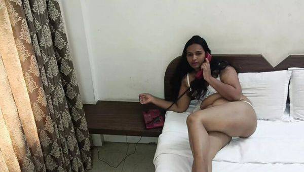 Hot Desi Marathi Stepmom Kavita Fucks Step Son Hard in Bed - Rough Indian Sex - veryfreeporn.com - India on freevids.org