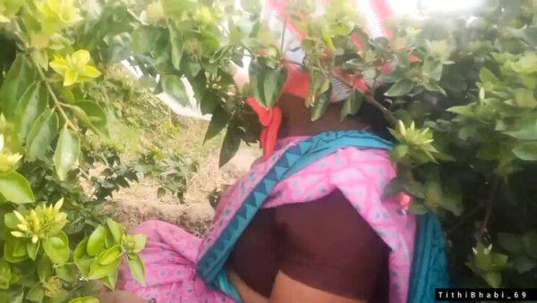 Bangladeshi Village Bhabi Shows Boobs and Pussy to Boyfriend - Hot Indian Aunty Action - porntry.com - India on freevids.org