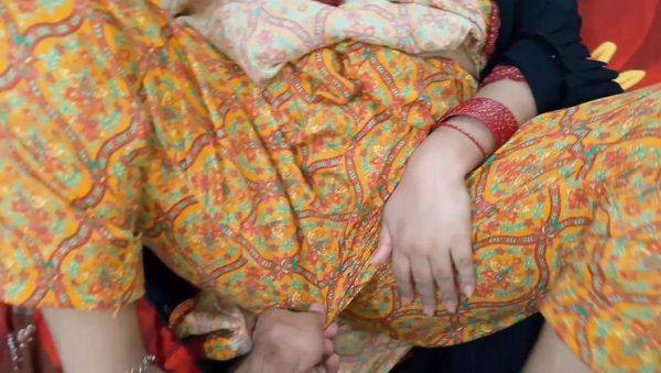 Desi Muslim Stepmom Fucks Me Hard in My Room - QueenbeautyQB - porntry.com on freevids.org