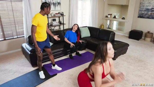 Melissa Stratton Reverse Cuckold Workout Fuck with Big Tits & Blowjob - veryfreeporn.com on freevids.org