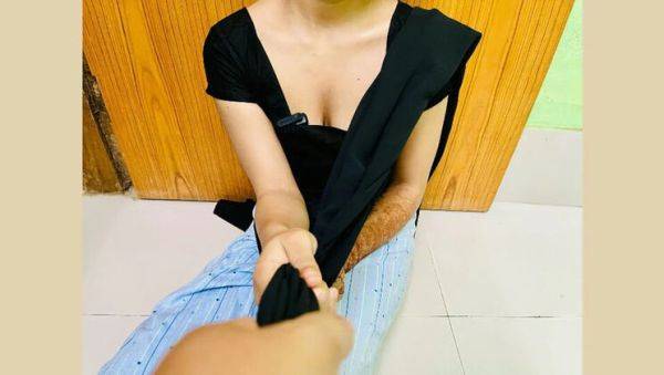 Hot Desi Bhabhi Fucks Servant While Wife is Away - Riya Chowdhury Homemade Sex - xxxfiles.com - India - Japan on freevids.org