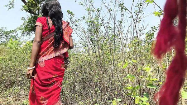 Hot Indian GF Outdoor Sex - Desi Bhabhi Romantic XXX Video - veryfreeporn.com - India on freevids.org