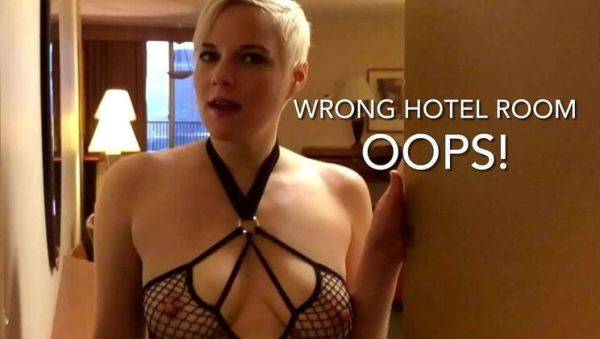 Wrong Room Fuck! Naughty Stranger Gives Blowjob & Ride - xxxfiles.com on freevids.org