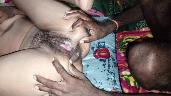 Desi Wife's First Anal - Loud Moans & Big Ass Fuck - Homemade Indian Sex - porntry.com - India on freevids.org