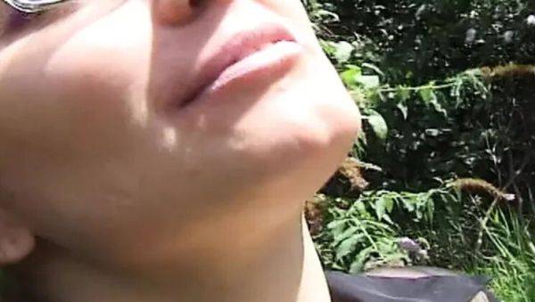 Tattooed French amateur Steph Debar sucks huge dick outdoors and swallows cum - veryfreeporn.com - France on freevids.org