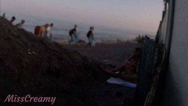 Stepdaughter Helps Dad Cum on Public Beach - Risky Outdoor Sex with Misscreamy - xxxfiles.com - France on freevids.org