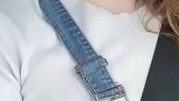 Busty Nerdy Girl Fingering Her Wet Pussy in Car - Thesluttybraniac - xxxfiles.com on freevids.org