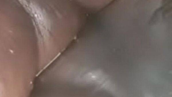 Extreme Squirting Orgasm - Tatyanalundynn's Fat Pussy Gushes Like a River - veryfreeporn.com on freevids.org