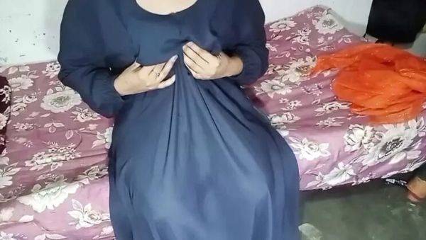 Muslim Maid Rimsha Sucks Huge Black Cock in Hot Bathroom Fuck - porntry.com - Pakistan on freevids.org