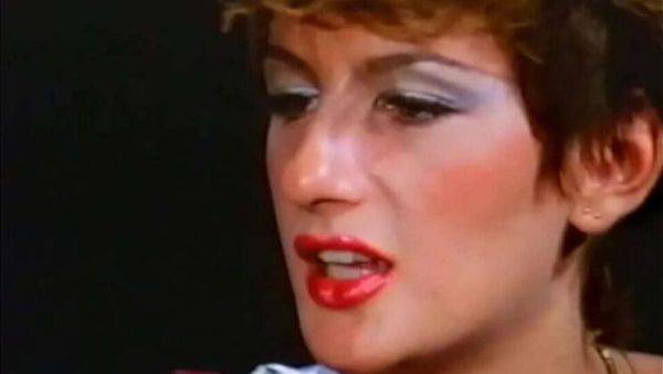 Blonde pornstar Sharon Mitchell deepthroats big cock for cum in mouth - porntry.com on freevids.org