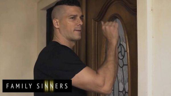 Ramon Nomar Pounds Step Niece Kenzie Reeves' Tight Pussy - Blonde Teen Fucked Hard - porntry.com on freevids.org