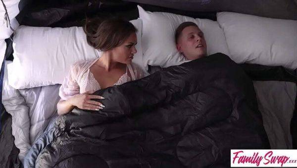 Step Family Swap - Aila Donovan & Andi Rose Give Hot Blowjobs and Creampies - veryfreeporn.com on freevids.org