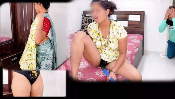 Sexy Indian Maid Komal Caught Sneaking a Peek at Her Owner's Dress - Desi Bhabhi Hardcore Doggystyle Fuck - veryfreeporn.com - India on freevids.org