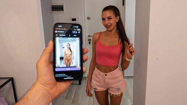 Romanian Amateur Neighbor Laura Quest Swallows Cum For Wi-Fi Password in 4K POV - veryfreeporn.com - Romania on freevids.org