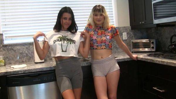 Kylie Rocket and Jessie Strip Pop A Shot Game - Hot Blowjob and Pussy Eating Challenge - veryfreeporn.com on freevids.org