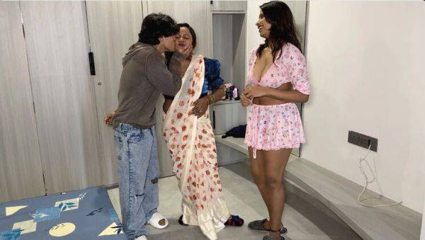 Indian Stepsister Threesome Fuck with Big Tits Friend - Hot Homemade Hindi Sex - porntry.com - India on freevids.org