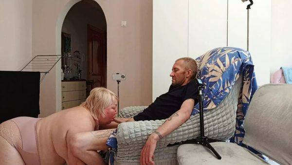 MILF Mom Jerks Friend's Dick and Gives Blowjob Until He Cums - veryfreeporn.com - Russia on freevids.org