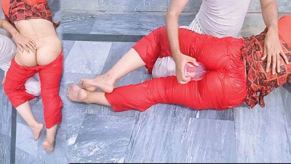 Desi Bhabhi and Devar Hot Indoor Water Sex - Cute Indian Girl Fingering and Orgasm Control - veryfreeporn.com - India - Pakistan on freevids.org